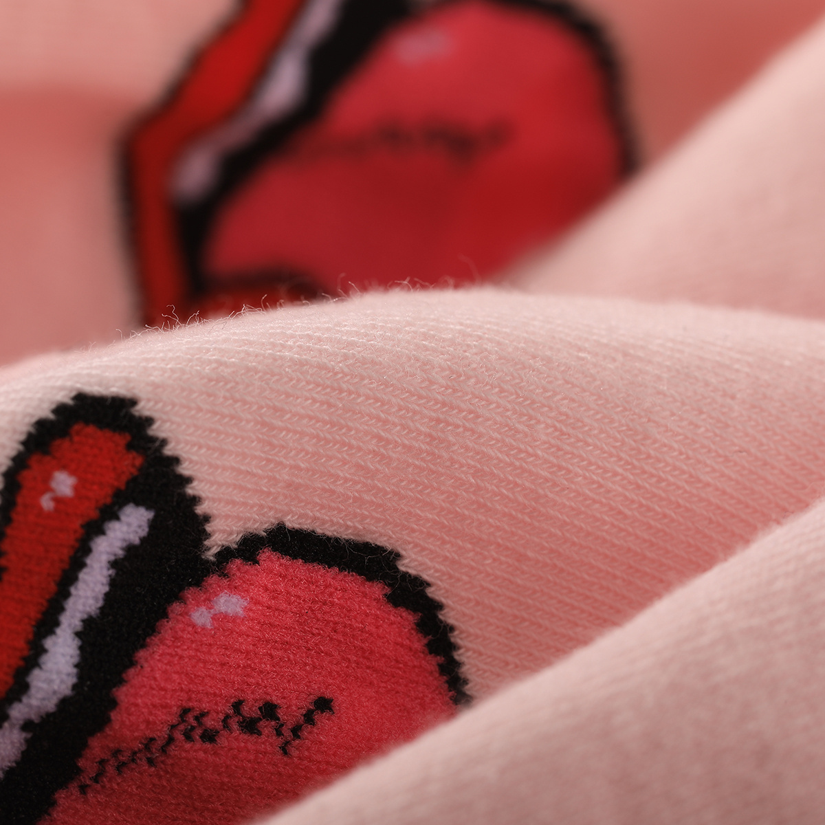 Trending Valentine's Day Gift Item 2 Pairs Of Mid-Calf Cotton Socks For Couples Unisex Soft And Cozy Design - Image 4