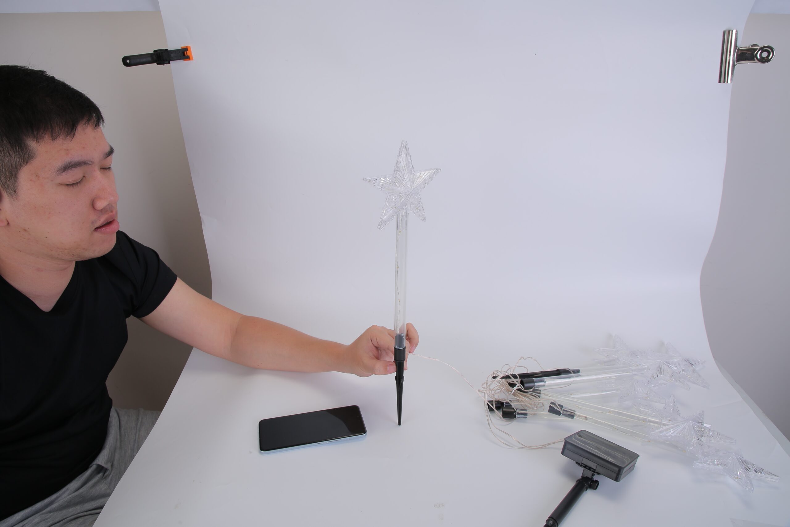 8Pack Christmas Solar Stake Light 64LED Beads Star Shaped Pathway Lights With 8 Lighting Modes IP64 Waterproof Xmas Decoration For Garden Patio Yard Porch Driveway - Image 5