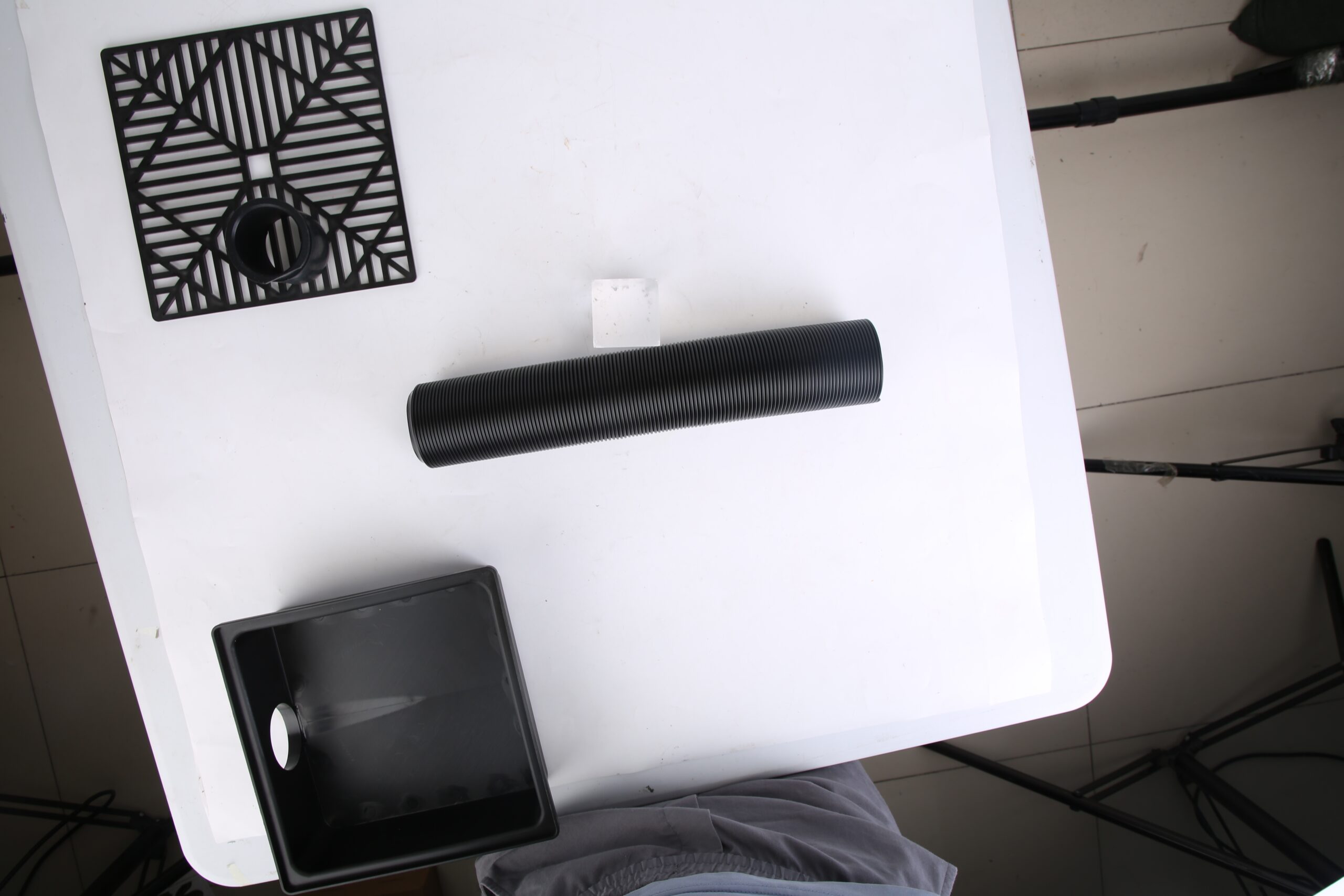 2Pcs Gutter Downspout Extension Low Profile No Deep Digging Catch Basin Downspout Extender With 4.9FT Flexible Extendable Hose For House Foundation Protection - Image 9