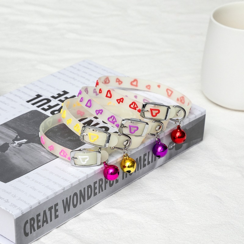 Luminous Cat Collar Products At Night - Image 10