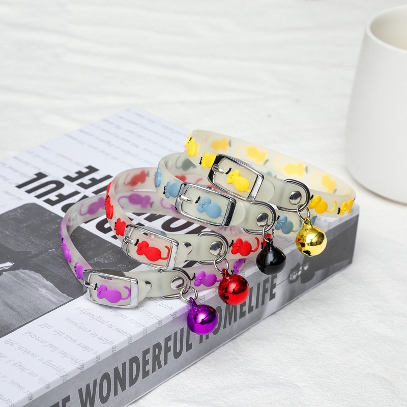 Luminous Cat Collar Products At Night - Image 5